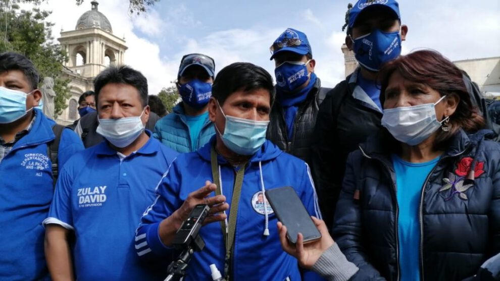 Dirigentes alteños del MAS se pronuncian en contra de los bloqueos