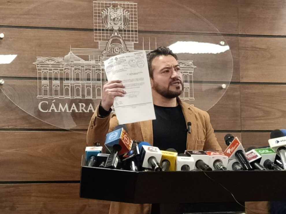 Aumento en la mezcla de alcohol y gasolina para frenar desabastecimiento