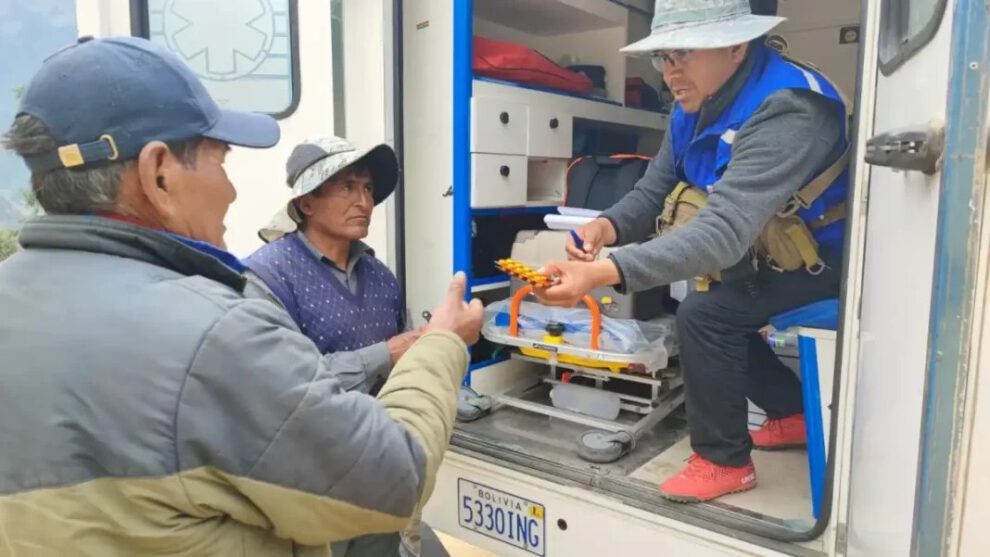 Brigadas médicas en puntos de bloqueo para atender emergencias sanitarias
