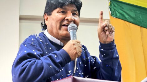 Evo Morales represión mujeres Caracollo