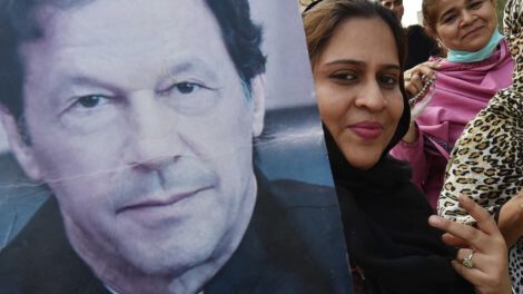 Imran Khan en manifestación de simpatizantes