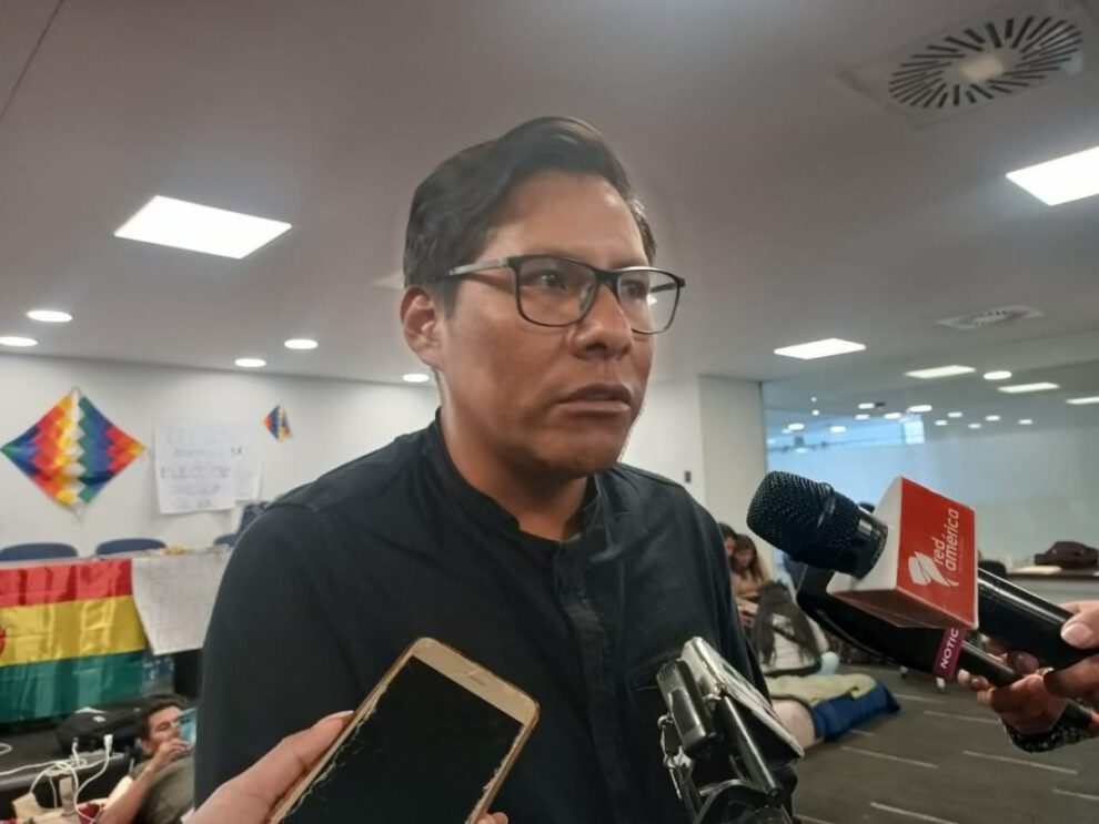Juicio de responsabilidades propuesto por Santos Mamani del MAS