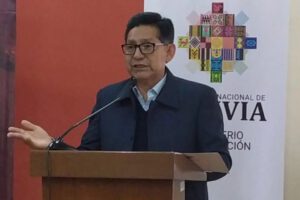 Investigación penal ministro de Educación