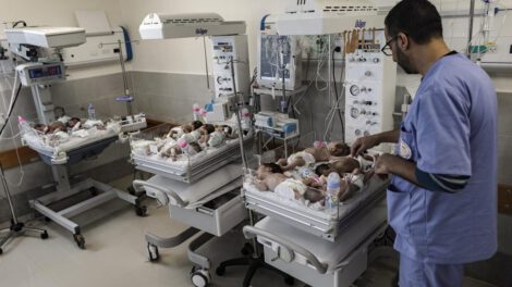 Mujeres embarazadas en Gaza tras la ofensiva militar israelí