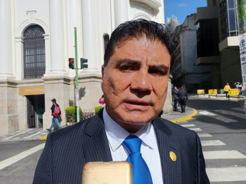 Bloqueos carreteros en Oruro afectan Carnaval y Último Convite
