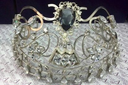 Polémica en el Carnaval Paceño por la corona de plata