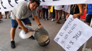 Protestas en Argentina contra la escasez de recursos en comedores sociales