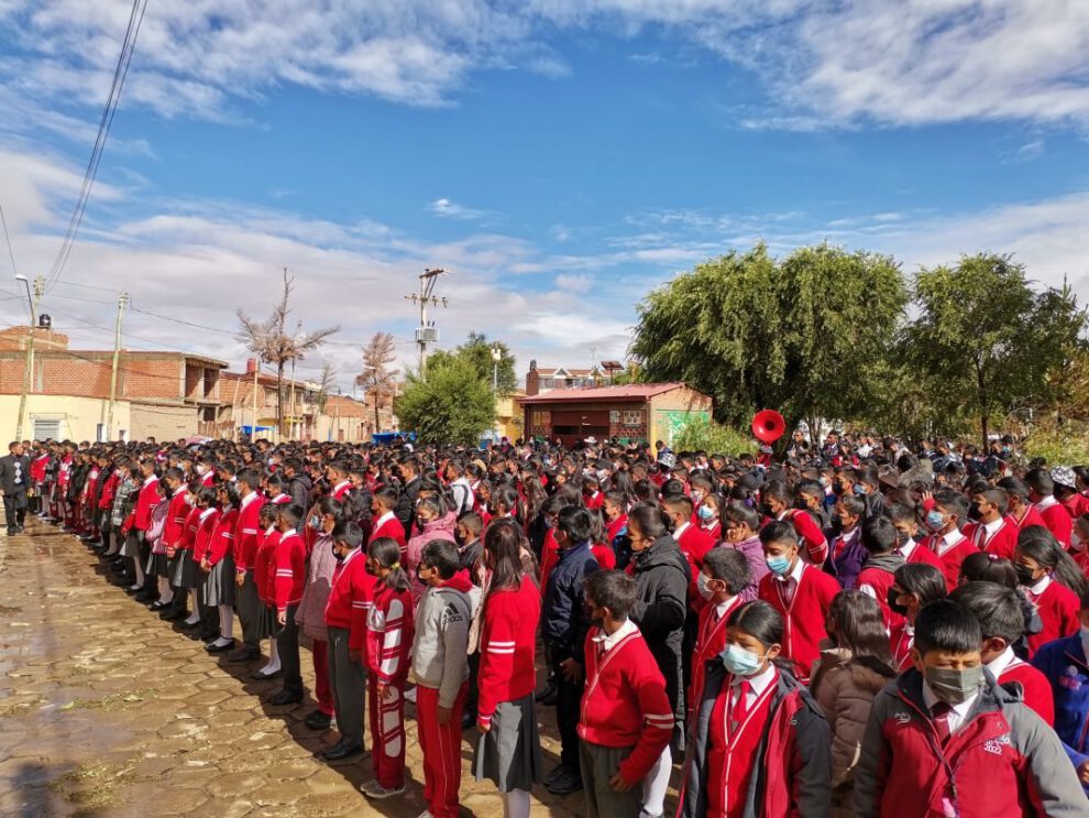Inauguración del año escolar en Oruro