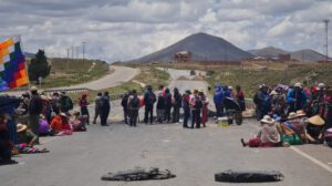 Puntos de bloqueo en carretera a La Paz