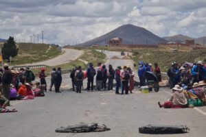 Puntos de bloqueo en carretera a La Paz