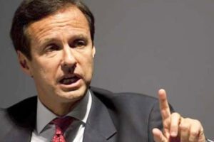 Tuto Quiroga denuncia pacto político que implica cesación de prórroga judicial