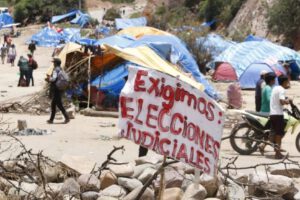 Bloqueo en Parotani persiste y anuncian incremento de protestas desde el lunes