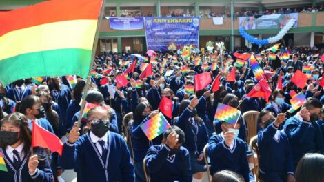 Labores educativas normales el 6 de febrero según Zenón Mamani