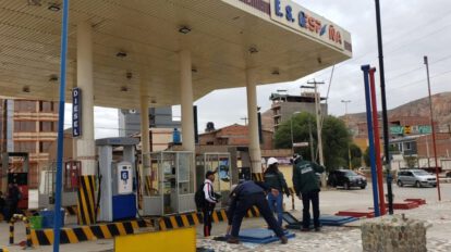 Abastecimiento de combustible en Oruro