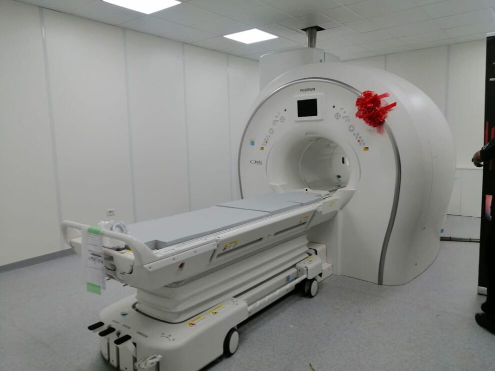Resonador magnético japonés para diagnósticos más precisos en Oruro