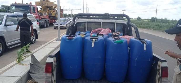 Almacenamiento ilegal de combustible en Montero