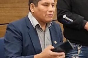 Diputado Pacífico Choque niega escándalo y denuncia persecución política