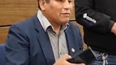 Diputado Pacífico Choque niega escándalo y denuncia persecución política