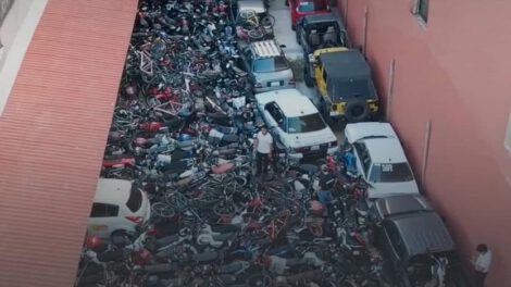 Depósito de motocicletas en Santa Cruz