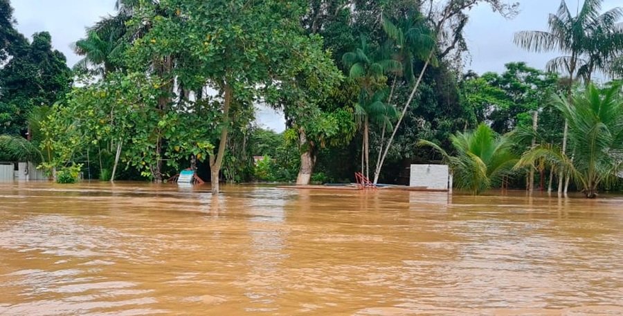 Alerta hidrológica por intensas lluvias en Bolivia