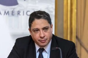 Héctor Arce Zaconeta desmiente acusaciones de nepotismo ante la OEA