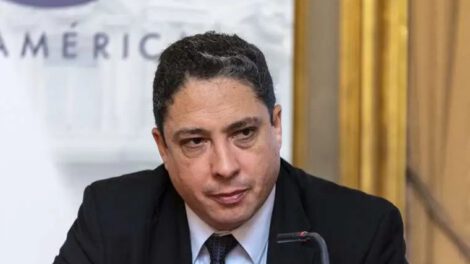 Héctor Arce Zaconeta desmiente acusaciones de nepotismo ante la OEA