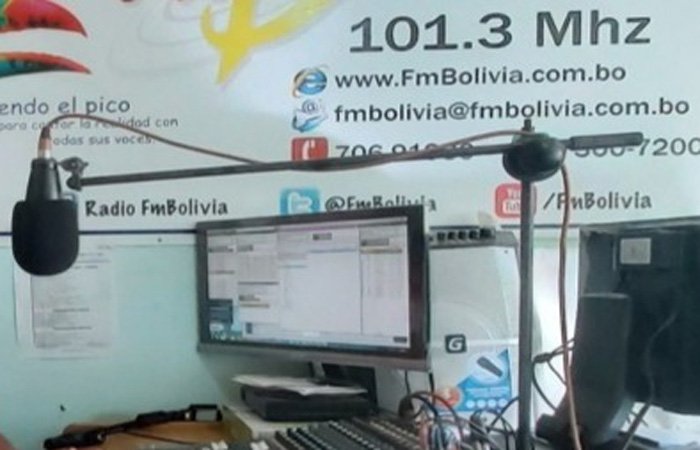 Cierre de Radio FM Bolivia