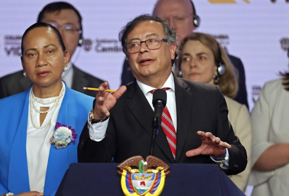 Gustavo Petro no tolerará chantajes de bandas criminales en Colombia