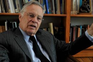 Miguel Ángel Rodríguez Echeverría habla sobre la política y el cambio climático