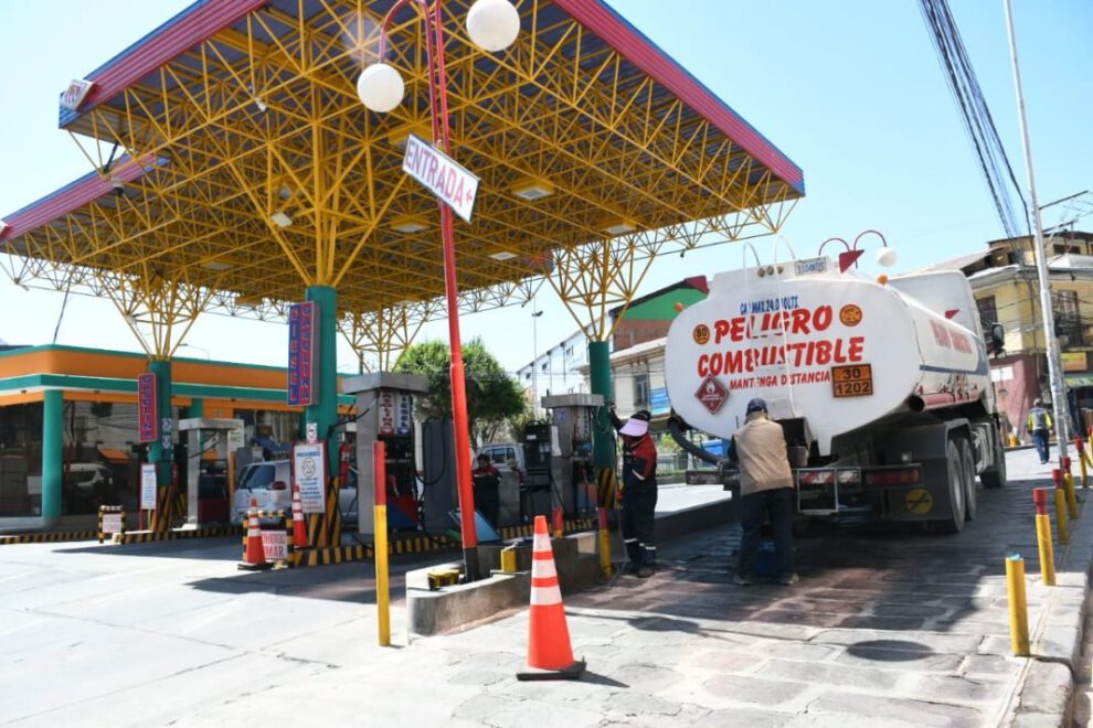 Abastecimiento de combustibles en Bolivia
