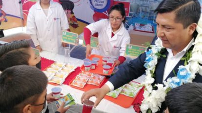 Entrega del Alimento Complementario Escolar en Oruro