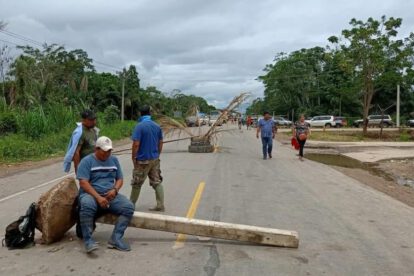 Bloqueos de transportistas en Rurrenabaque por falta de combustible