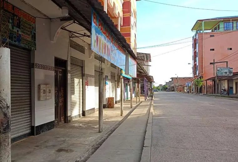paro cívico en Rurrenabaque por desabastecimiento de carburante