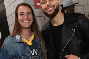 Steph Curry y Sabrina Ionescu en el All-Star Weekend de la NBA