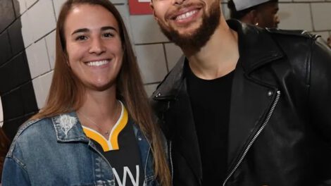 Steph Curry y Sabrina Ionescu en el All-Star Weekend de la NBA