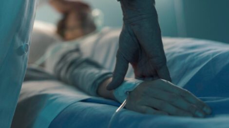 Hombre muere por consumir sustancia desconocida