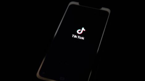 Investigación a TikTok por posible riesgo para menores
