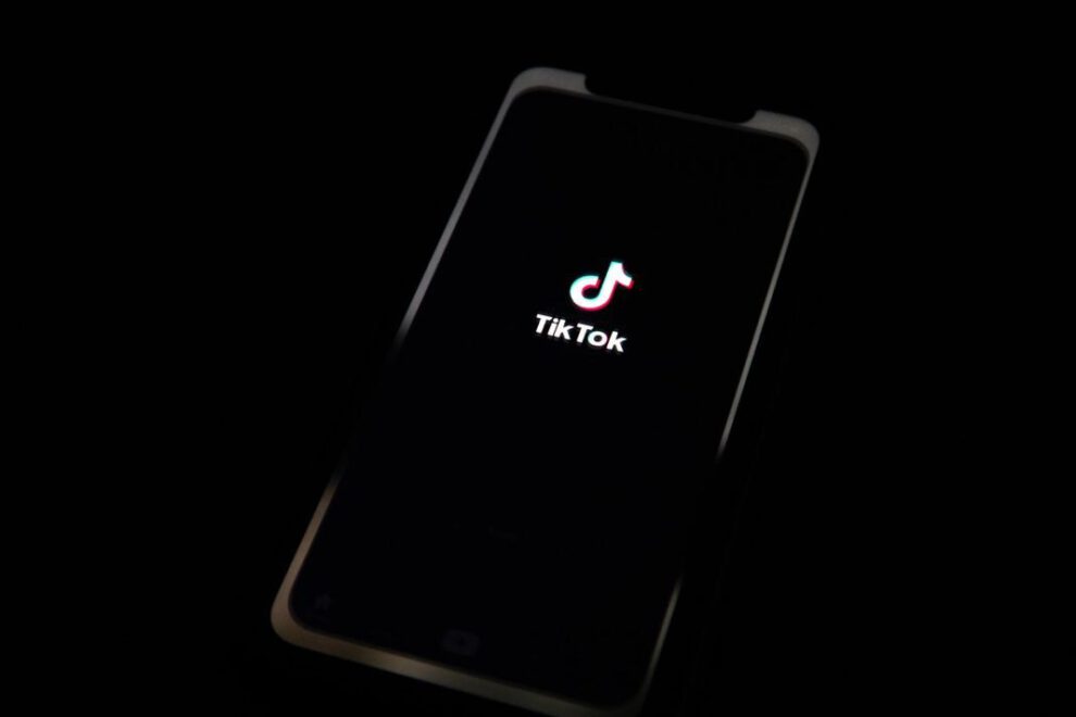 Investigación a TikTok por posible riesgo para menores