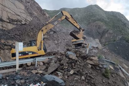 Derrumbe en la carretera Llallagua – Ravelo