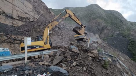 Derrumbe en la carretera Llallagua – Ravelo