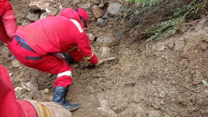 Deslizamiento fatal en La Paz: Hombre mayor pierde la vida al quedar atrapado bajo un muro