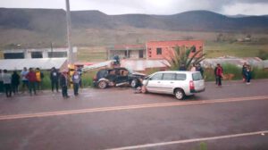 Tragedia en Potosí: un niño y un adolescente fallecen tras colisión entre coches sin placa