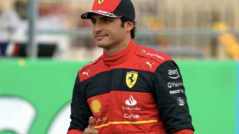 Carlos Sainz lidera pruebas de Fórmula 1 en Baréin