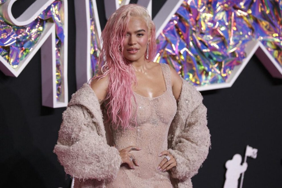 Karol G arrasa en el Premio Lo Nuestro 2024