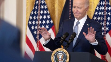 Biden acusa a Trump de desprecio hacia latinos