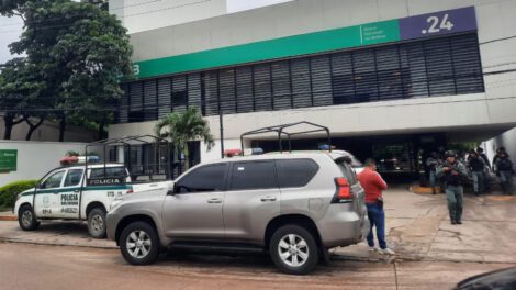 Atraco en banco de Santa Cruz