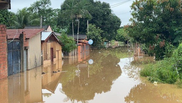 Alerta roja por crecidas en La Paz y Pando