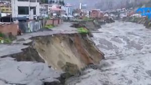 Desplome de plataforma en Bajo Callapa por lluvias intensas