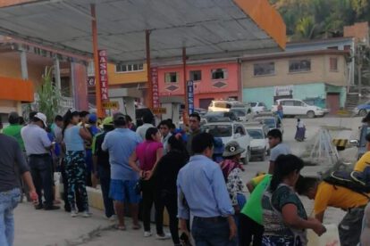 Escasez de gasolina en Caranavi