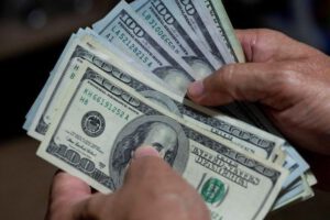 Bonos en dólares del BCB para aumentar el flujo de divisas